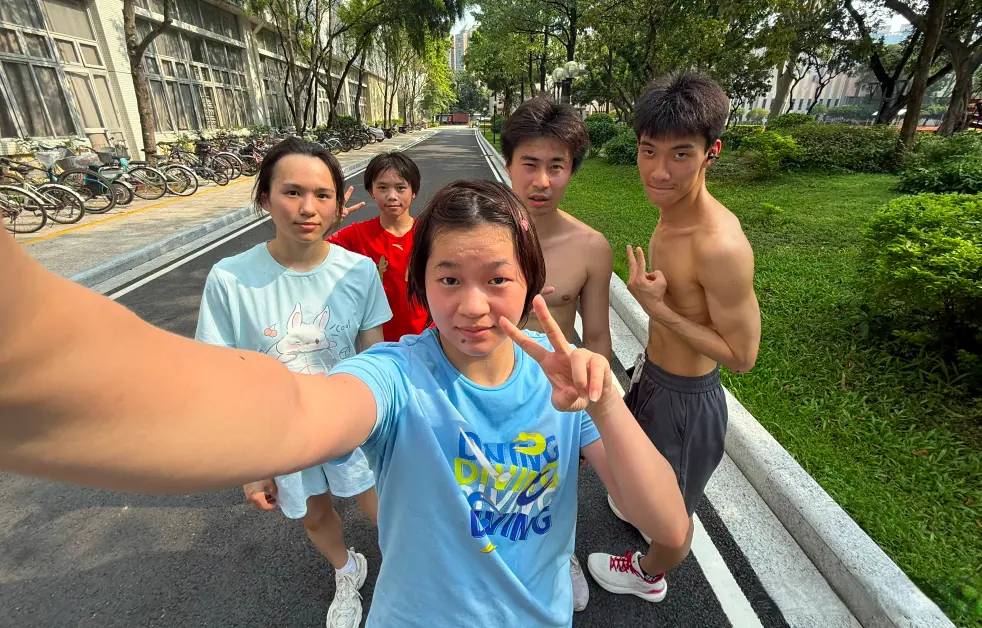 刚刚结束的 刚刚结束的