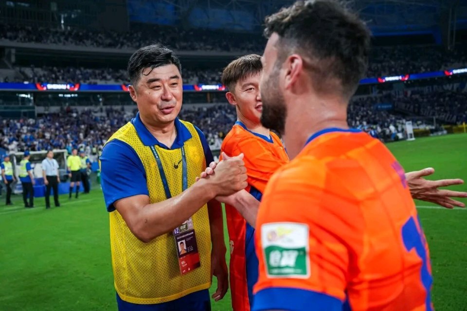 com, 赛季成为泰, 的位置