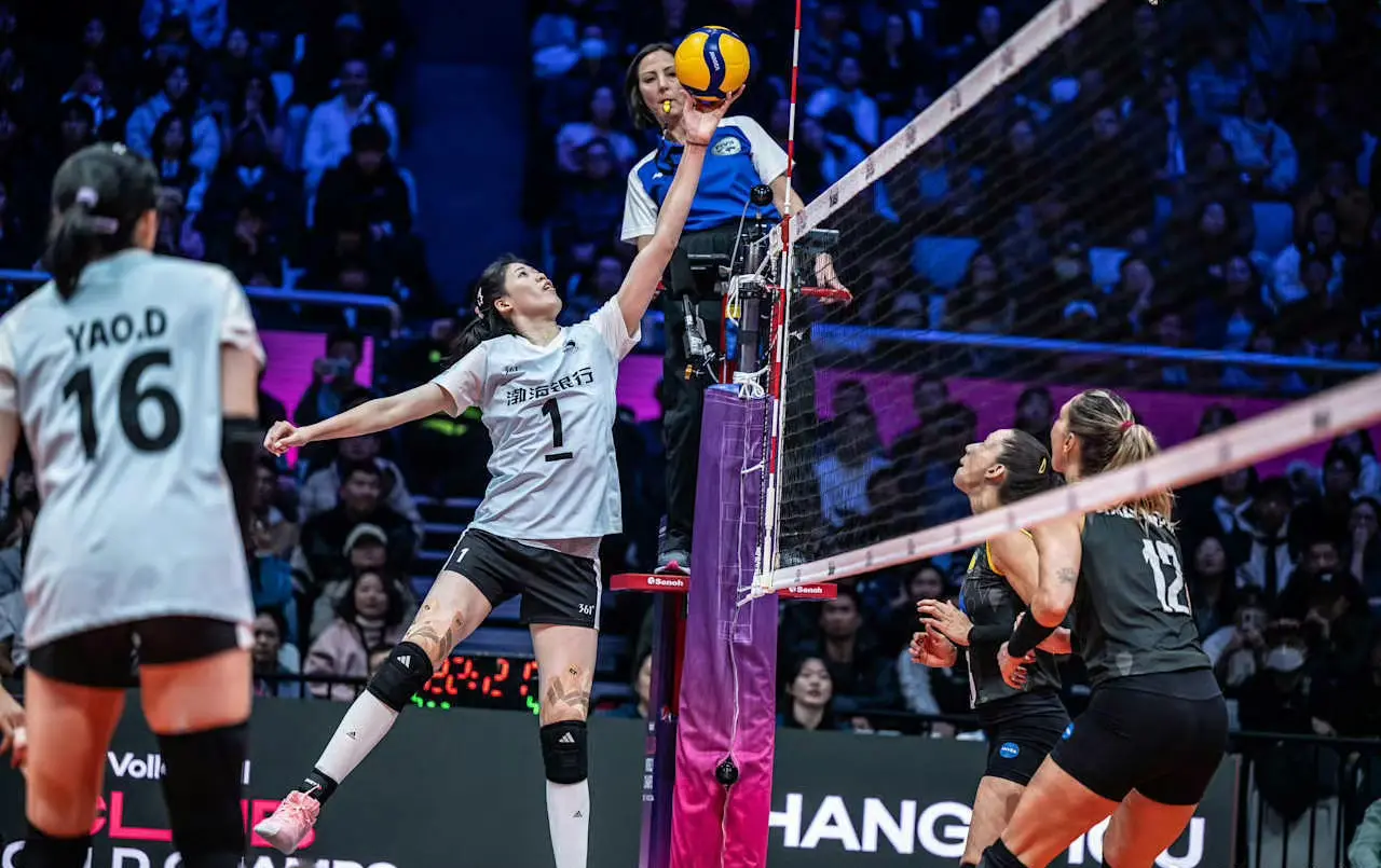 队一起飞到, 热门 队一起飞到, 热门